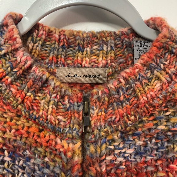 i.e. relaxed bomber style sweater/jacket with zip front. Beautiful jewel-tone - Picture 3 of 9